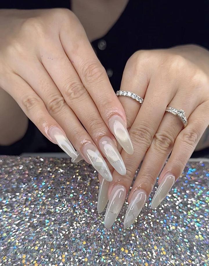 Glass jelly nails